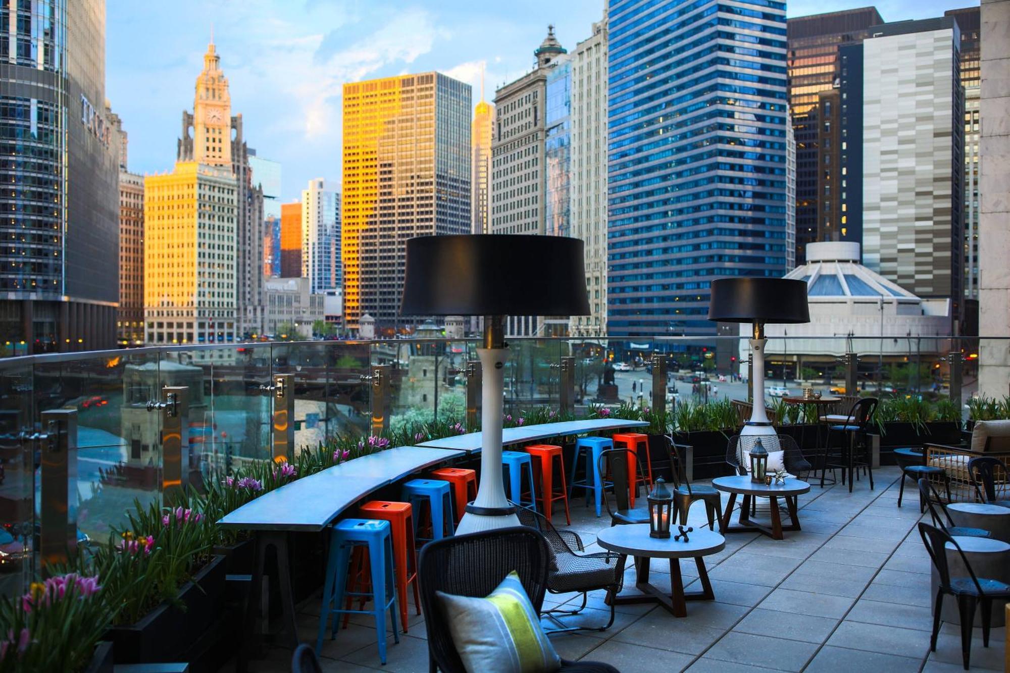 Renaissance Chicago Downtown Hotel Exterior foto