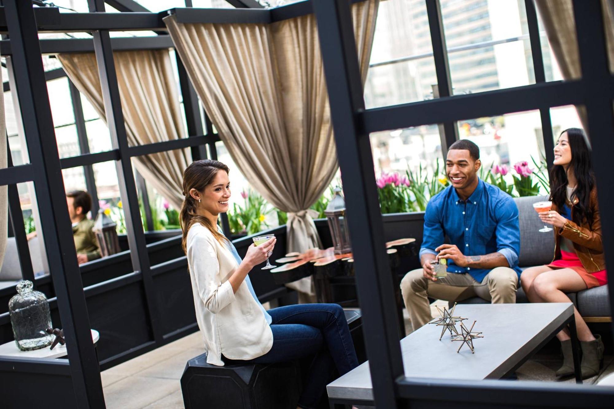 Renaissance Chicago Downtown Hotel Exterior foto