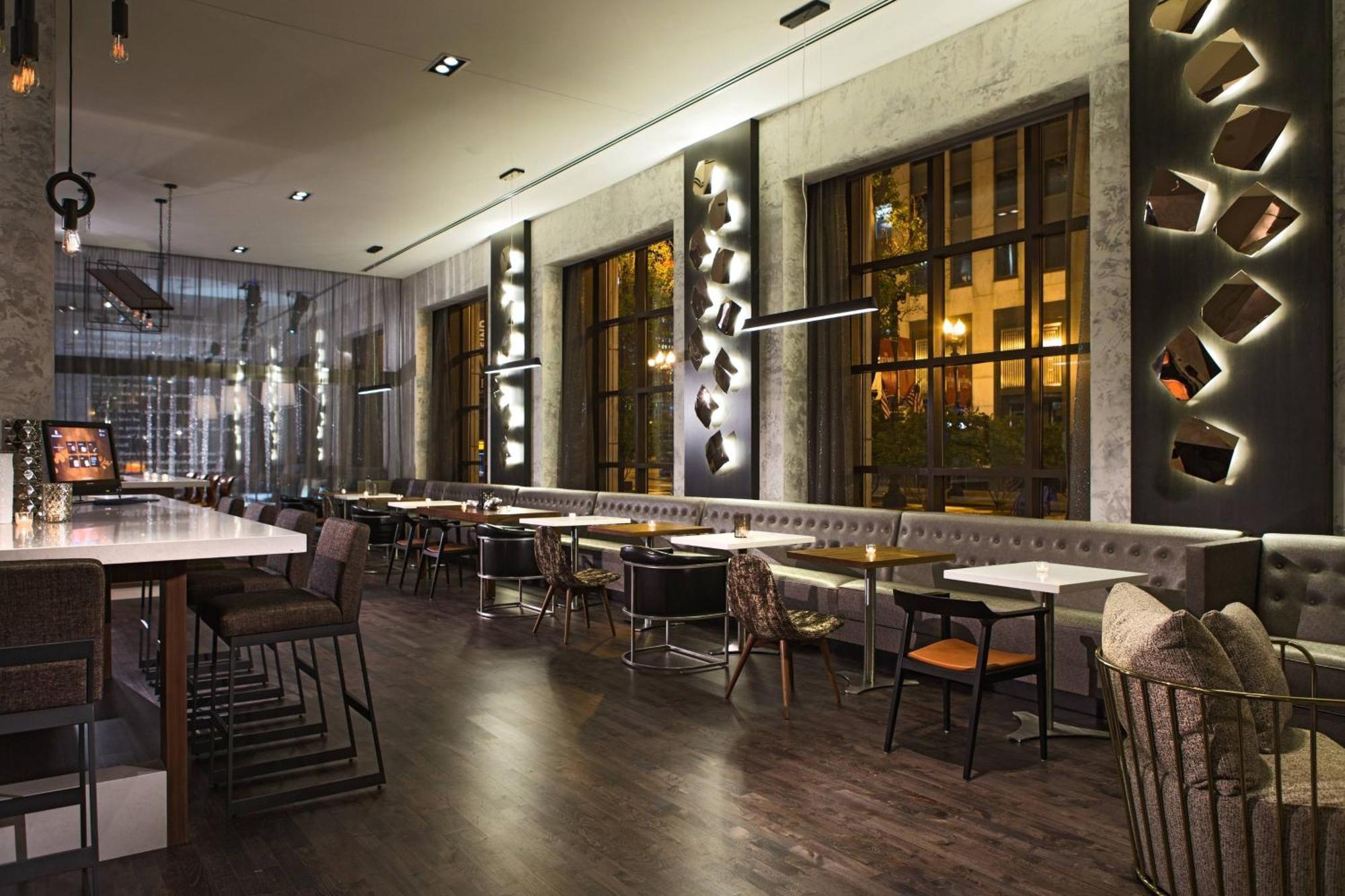 Renaissance Chicago Downtown Hotel Exterior foto