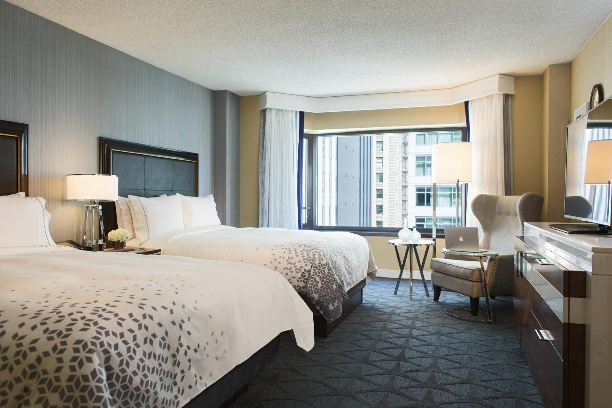 Renaissance Chicago Downtown Hotel Exterior foto