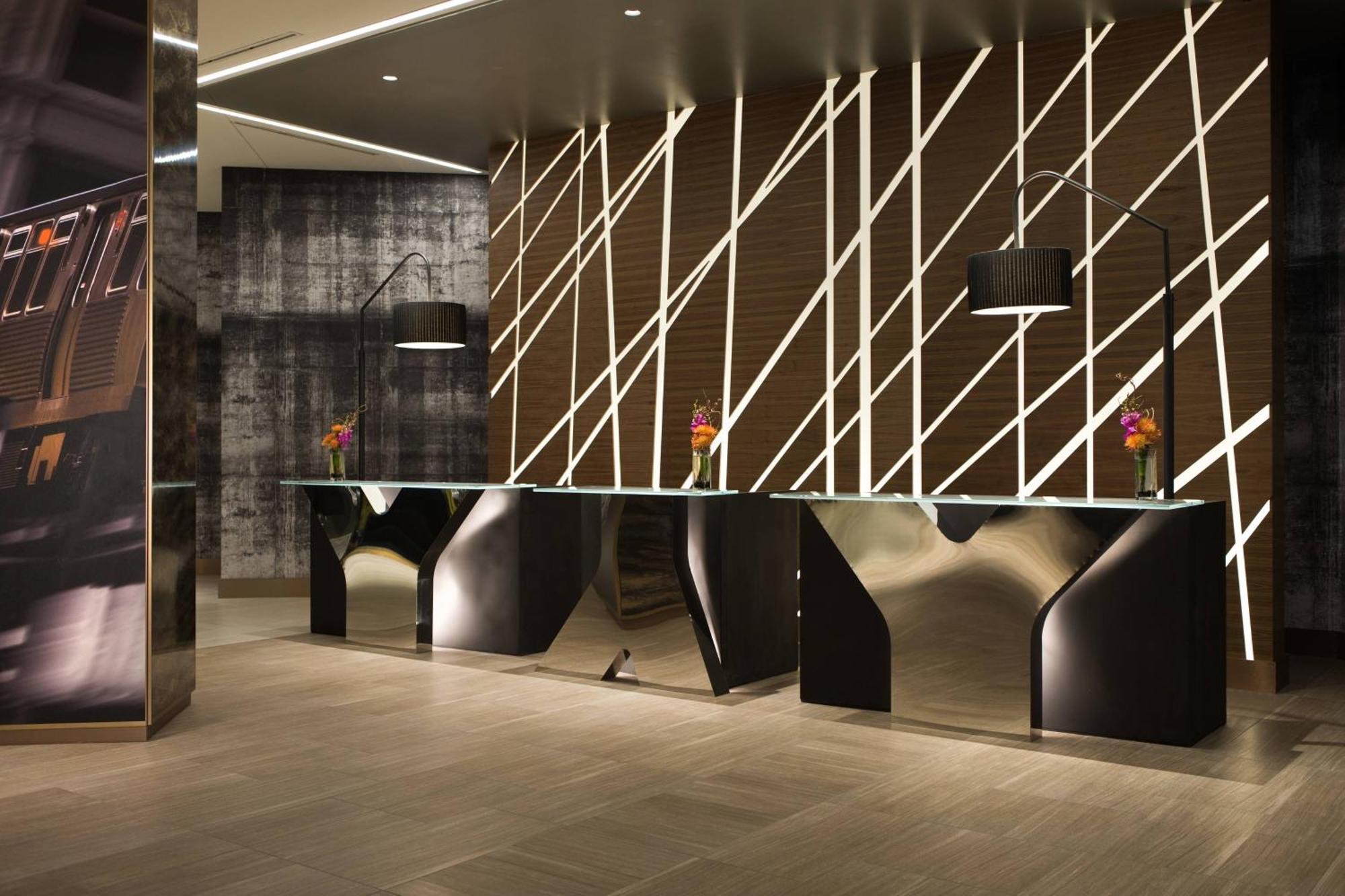 Renaissance Chicago Downtown Hotel Exterior foto