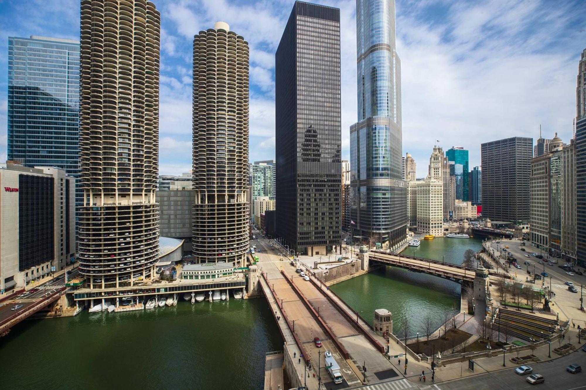 Renaissance Chicago Downtown Hotel Exterior foto